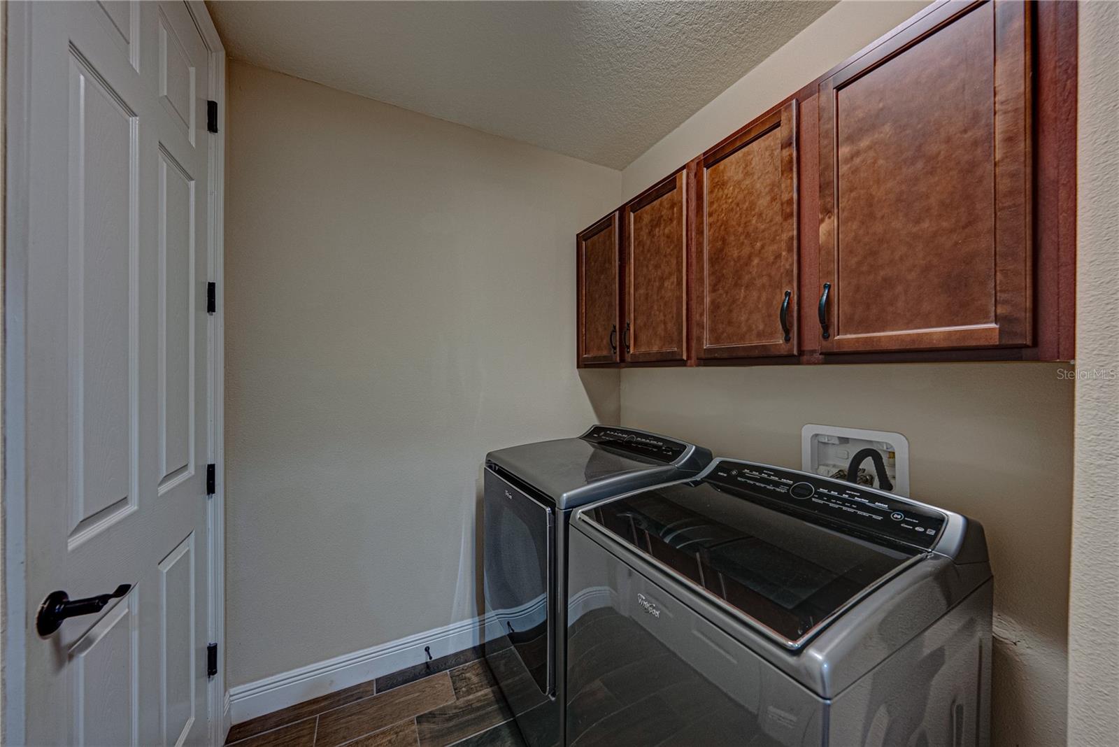 Listing photo id 42 for 19099 Long Lake Ranch Boulevard