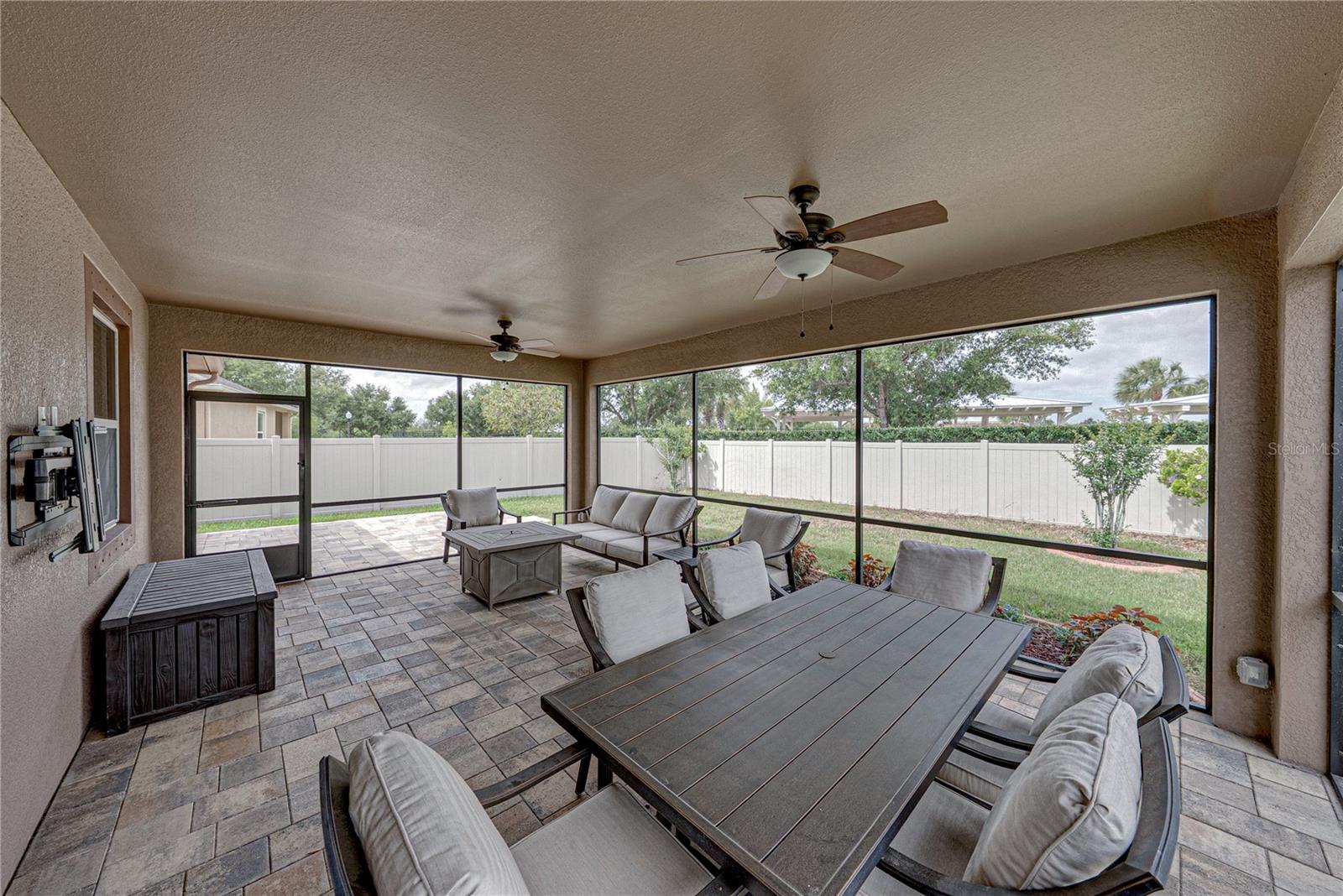 Listing photo id 43 for 19099 Long Lake Ranch Boulevard