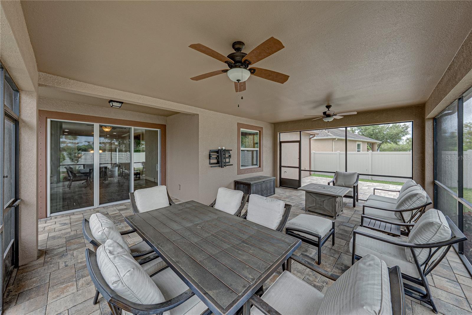 Listing photo id 44 for 19099 Long Lake Ranch Boulevard