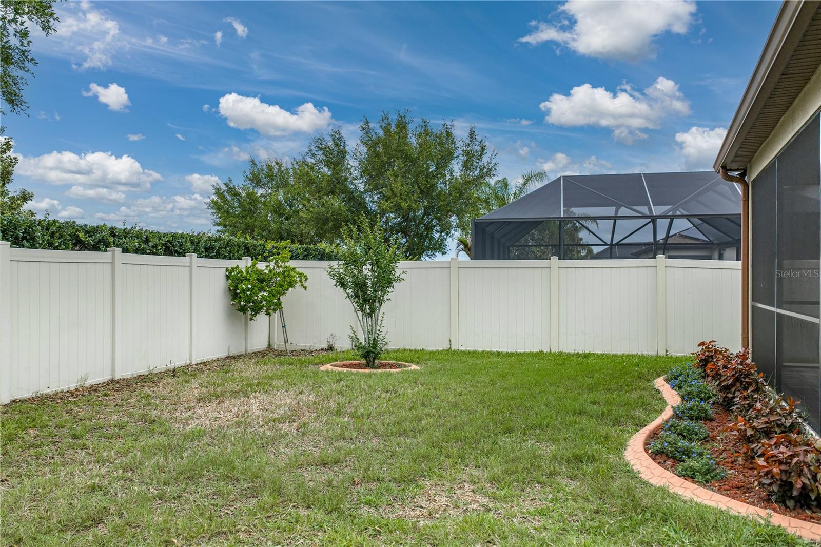 Listing photo id 51 for 19099 Long Lake Ranch Boulevard