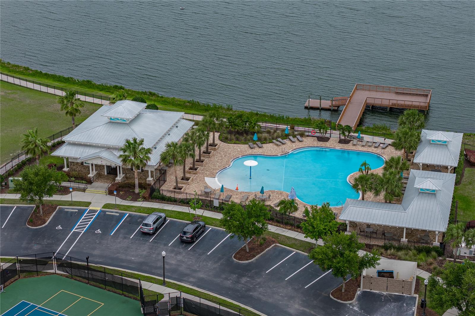 Listing photo id 58 for 19099 Long Lake Ranch Boulevard