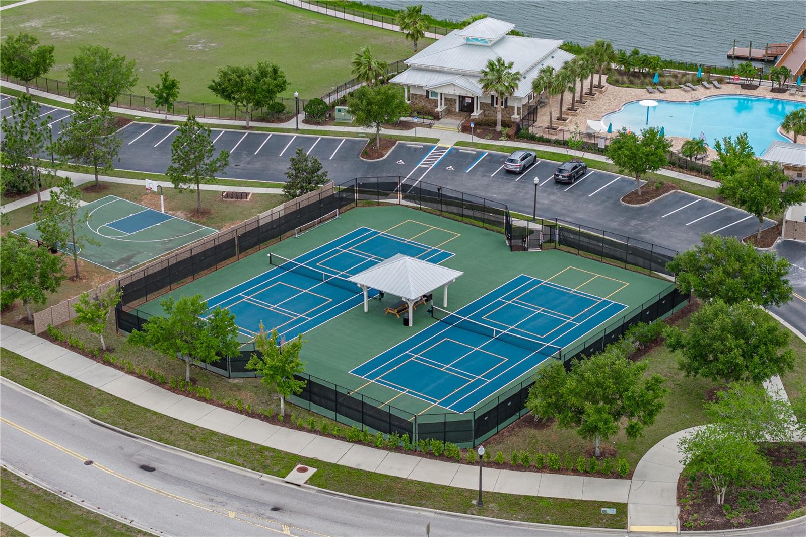 Listing photo id 62 for 19099 Long Lake Ranch Boulevard