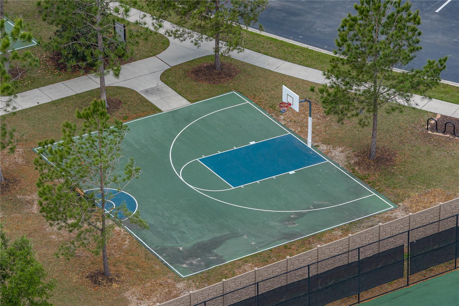 Listing photo id 64 for 19099 Long Lake Ranch Boulevard