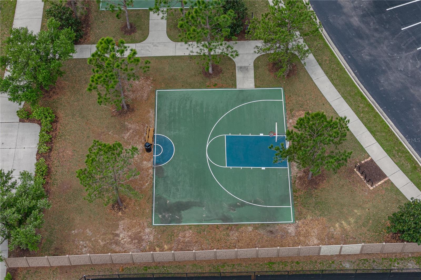 Listing photo id 65 for 19099 Long Lake Ranch Boulevard