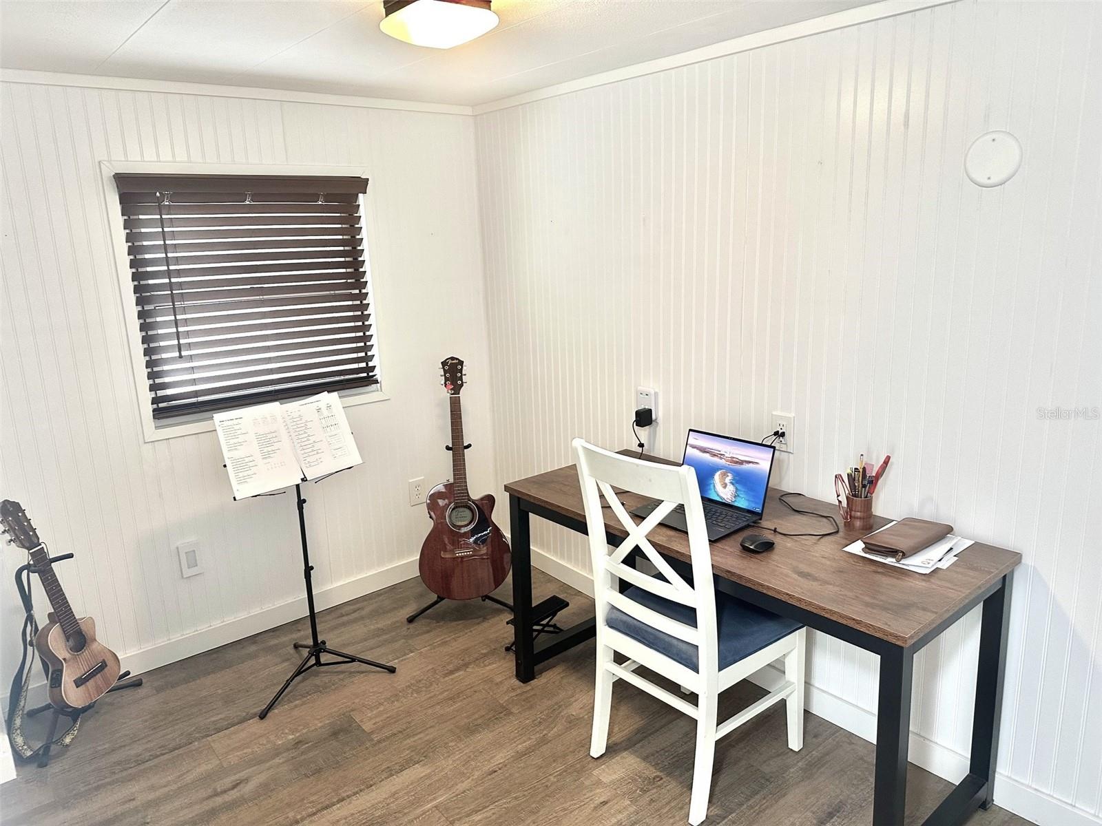 Listing photo id 6 for 9790 66th Street N 362