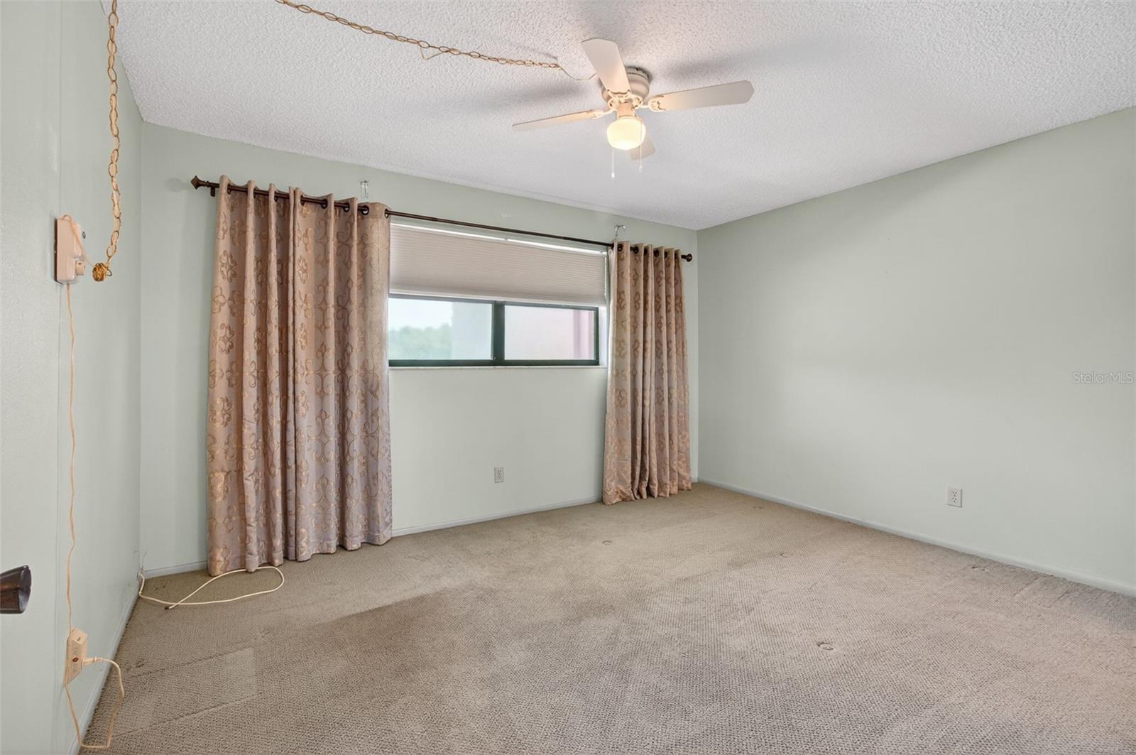 Image 13 of 26 For 6190 80th Street N 410