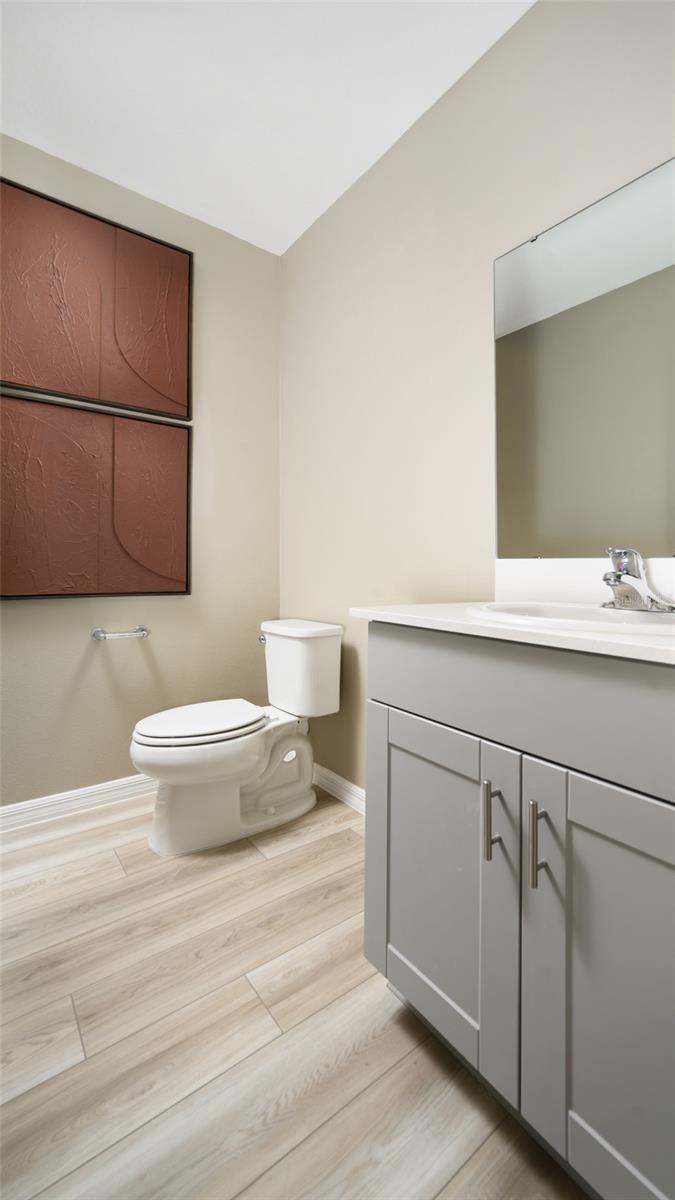 Image 15 of 25 For 36676 Thornhedge Drive