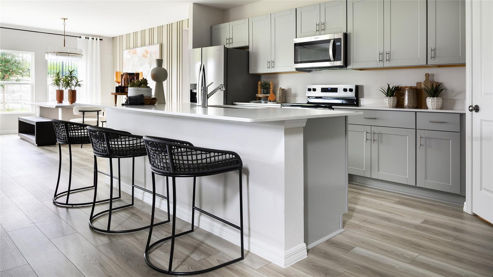 Image 8 of 25 For 36676 Thornhedge Drive