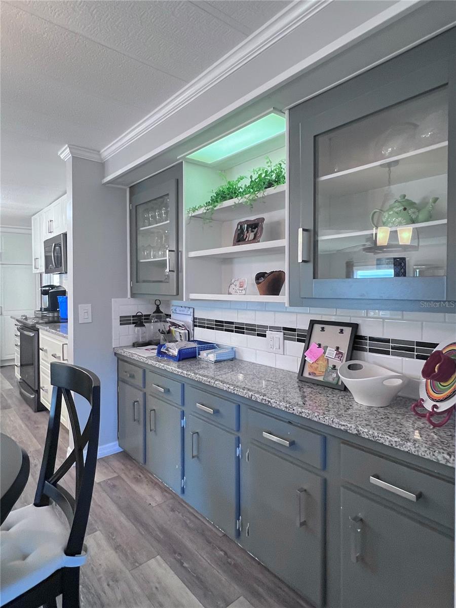 Image 17 of 84 For 1100 Belcher Road S 416