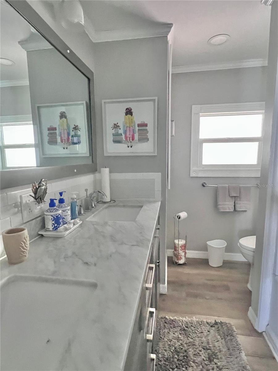 Image 26 of 84 For 1100 Belcher Road S 416