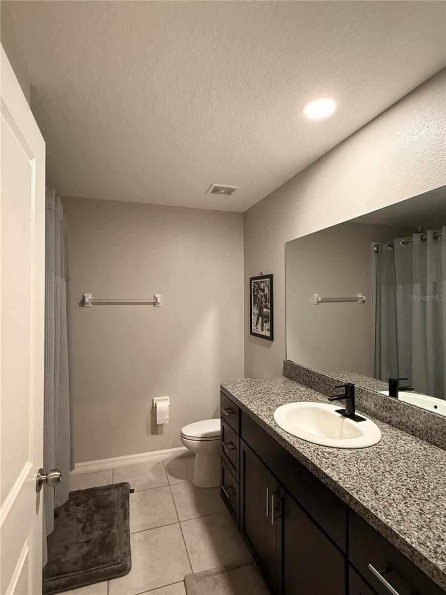 Image 10 of 45 For 146 Rain Berry Avenue