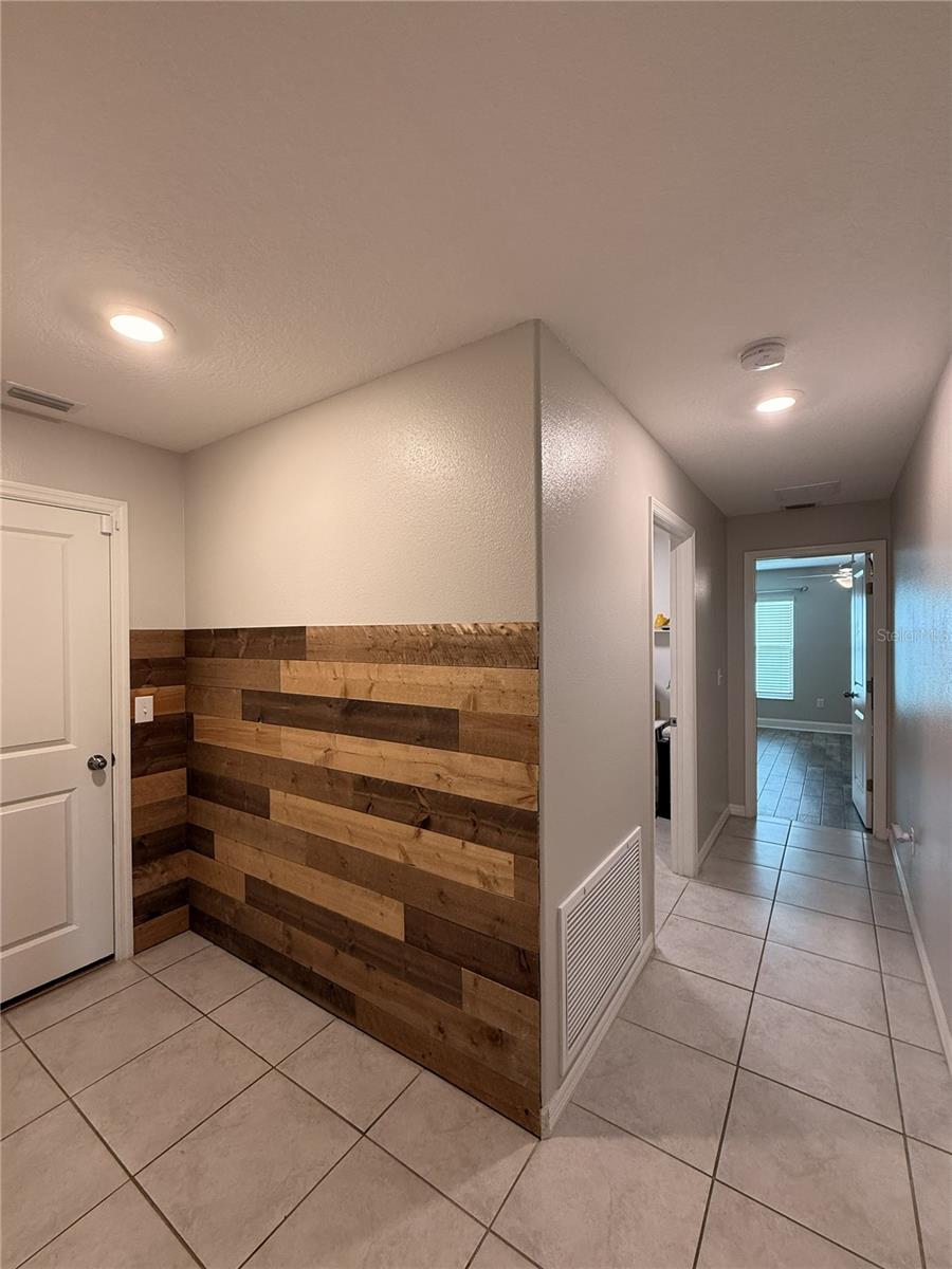 Image 18 of 45 For 146 Rain Berry Avenue