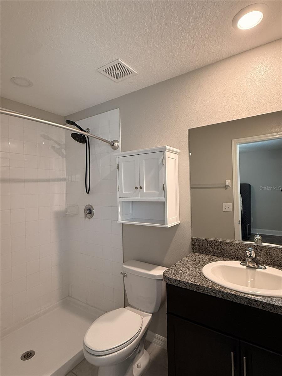 Image 25 of 45 For 146 Rain Berry Avenue