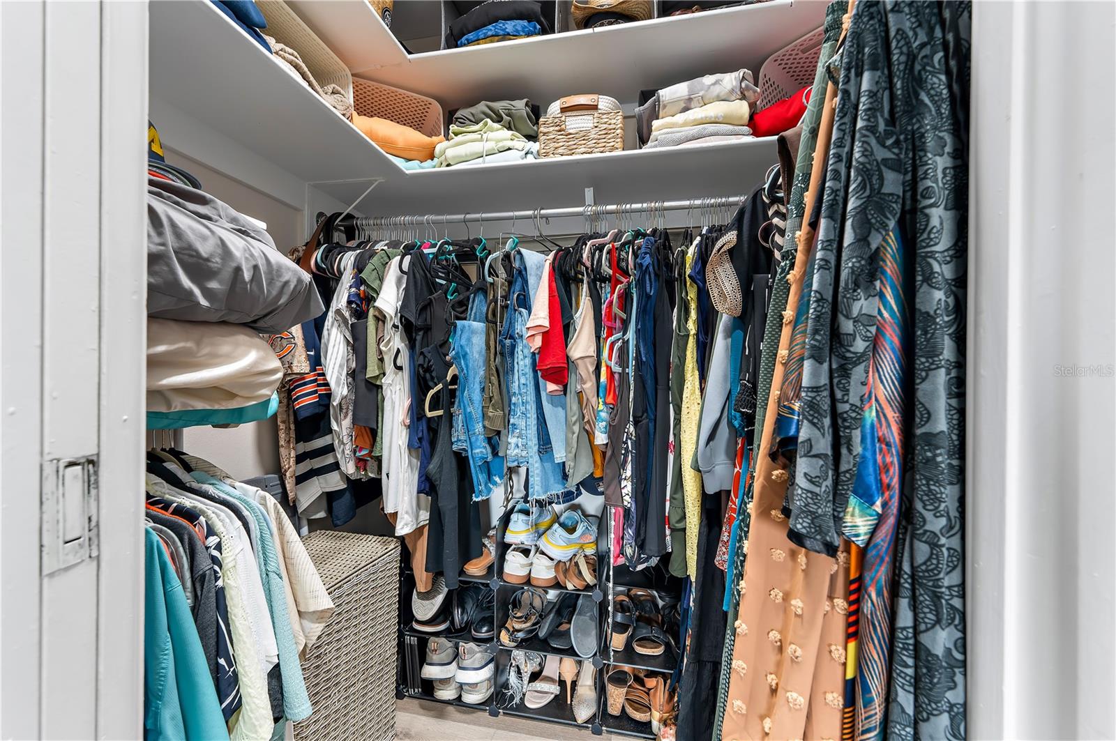 Listing photo id 30 for 1467 Cambridge Drive