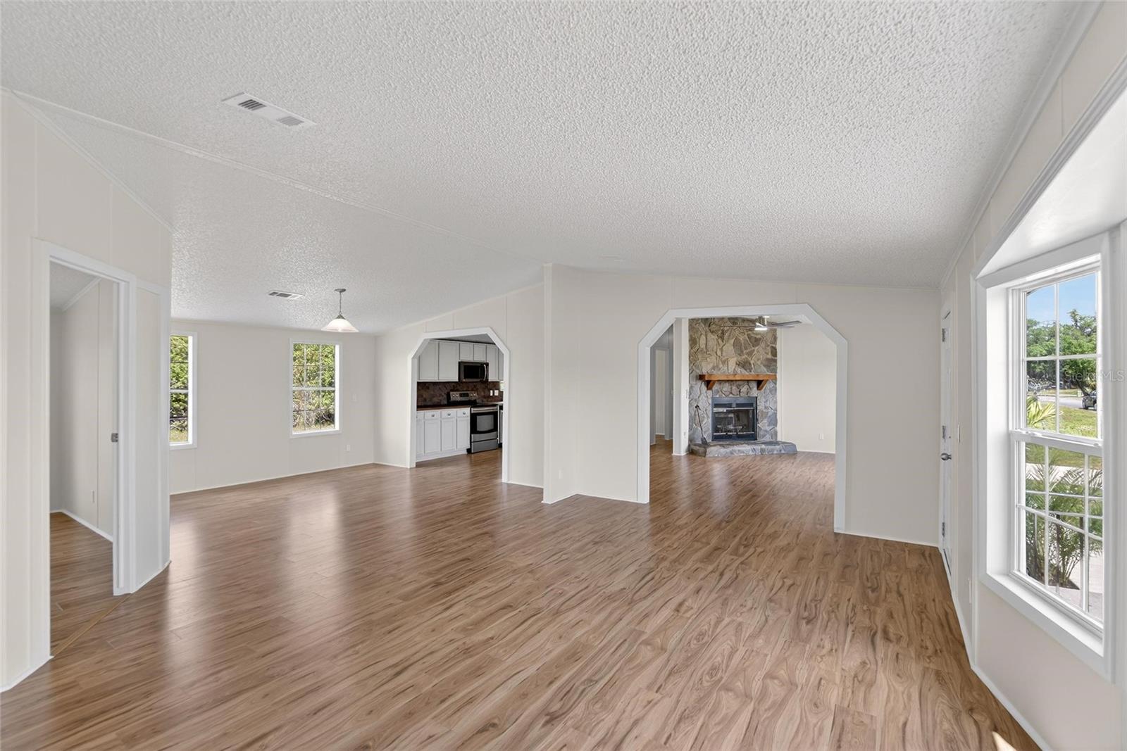 Image 10 of 67 For 9150 Wood Terrace Drive