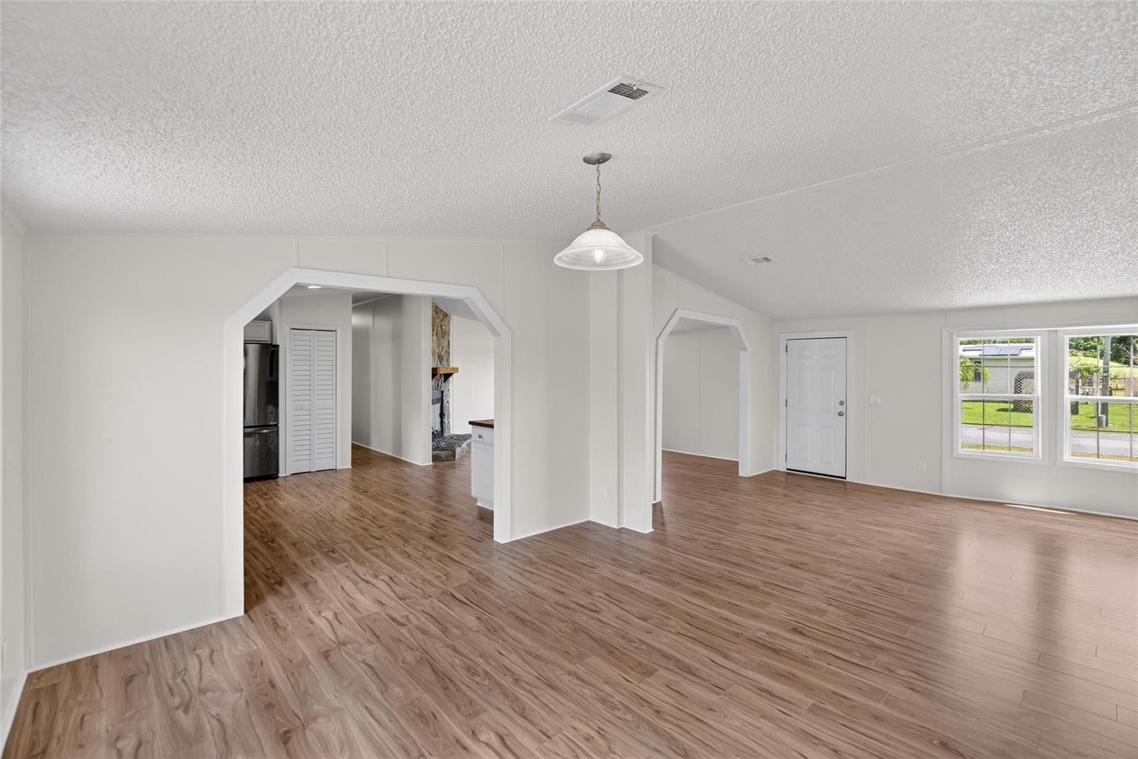 Image 13 of 67 For 9150 Wood Terrace Drive