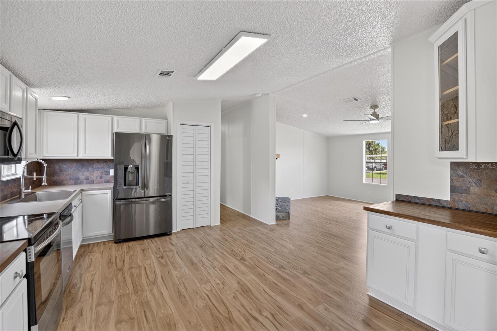 Image 15 of 67 For 9150 Wood Terrace Drive