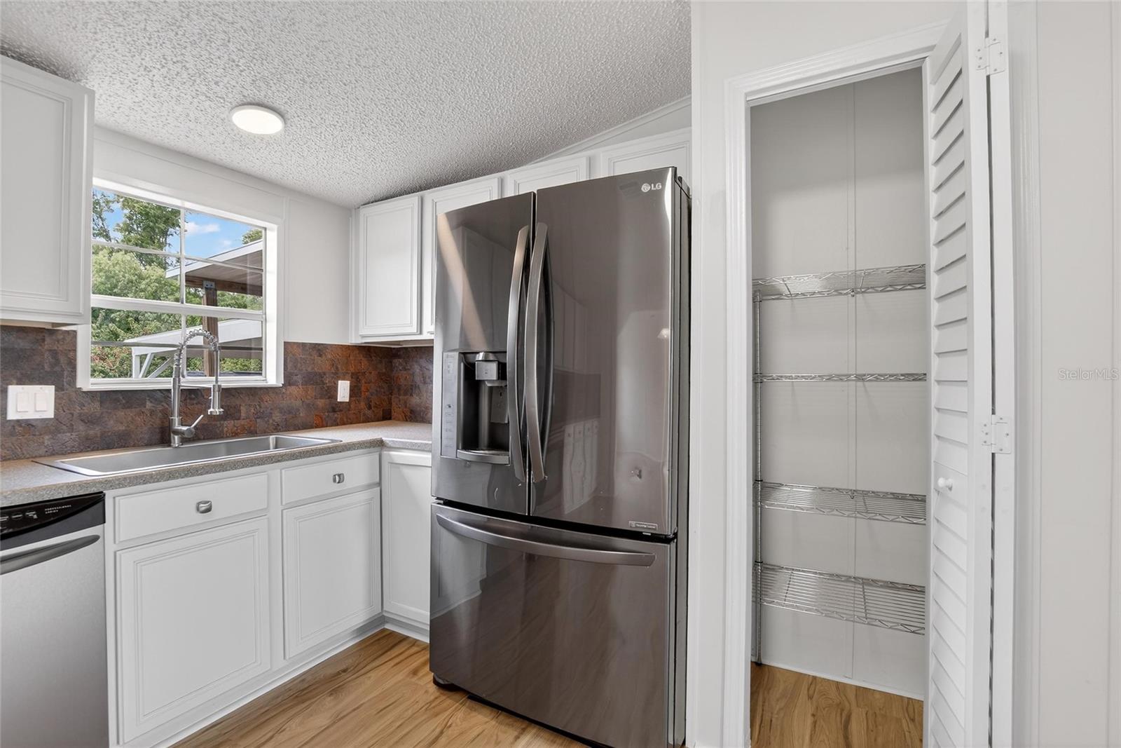 Image 16 of 67 For 9150 Wood Terrace Drive