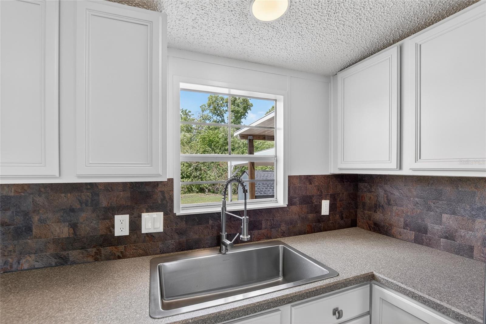 Image 17 of 67 For 9150 Wood Terrace Drive