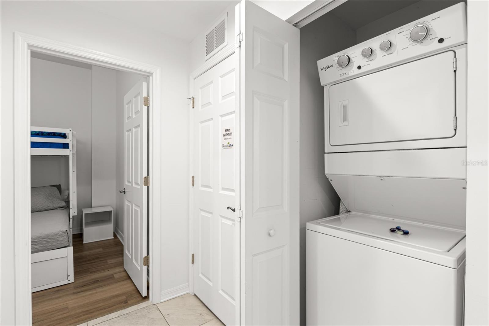 Listing photo id 25 for 13101 Gulf Boulevard 1605