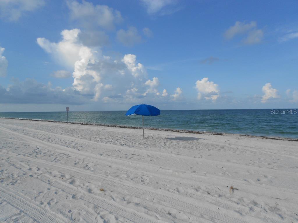 Listing photo id 44 for 13101 Gulf Boulevard 1605