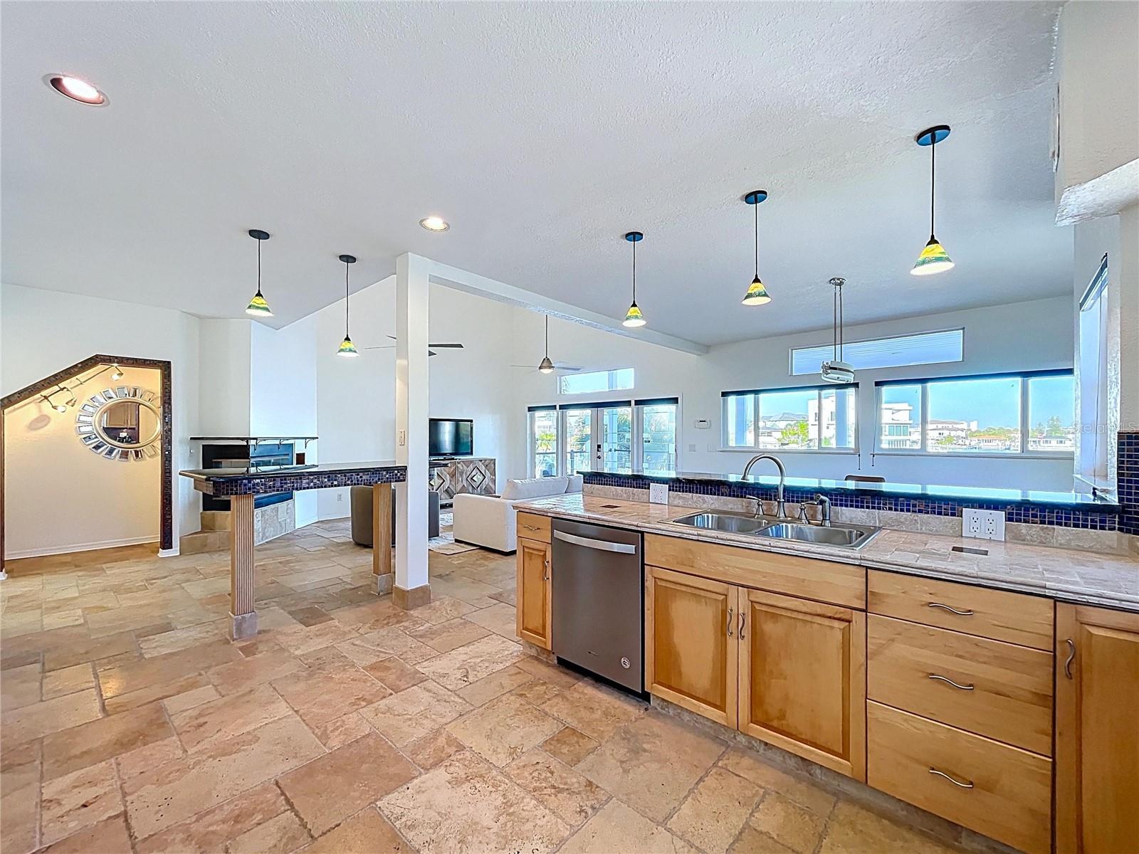 Image 10 of 58 For 8485 Blind Pass Drive