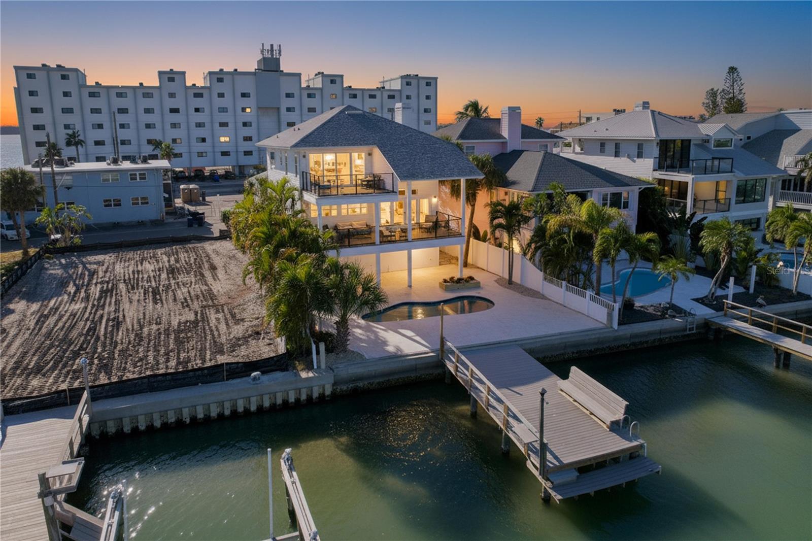 Image 34 of 58 For 8485 Blind Pass Drive