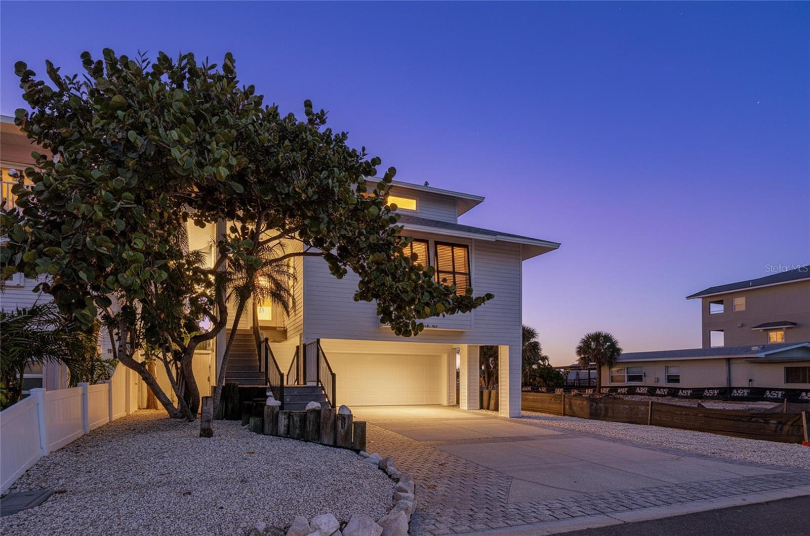 Image 47 of 58 For 8485 Blind Pass Drive