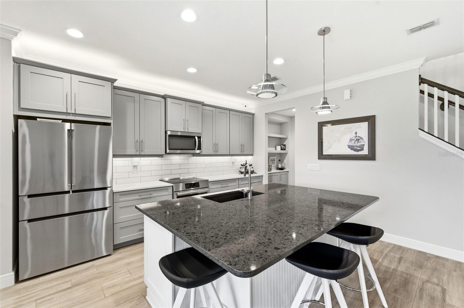 Image 10 of 51 For 1004 Mango Court