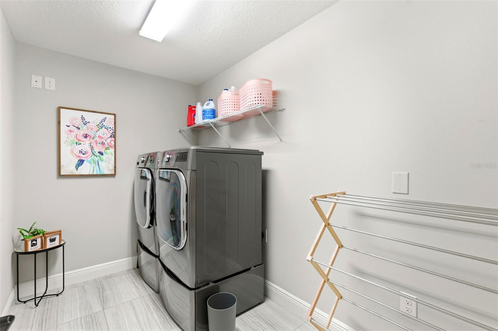 Image 18 of 51 For 1004 Mango Court