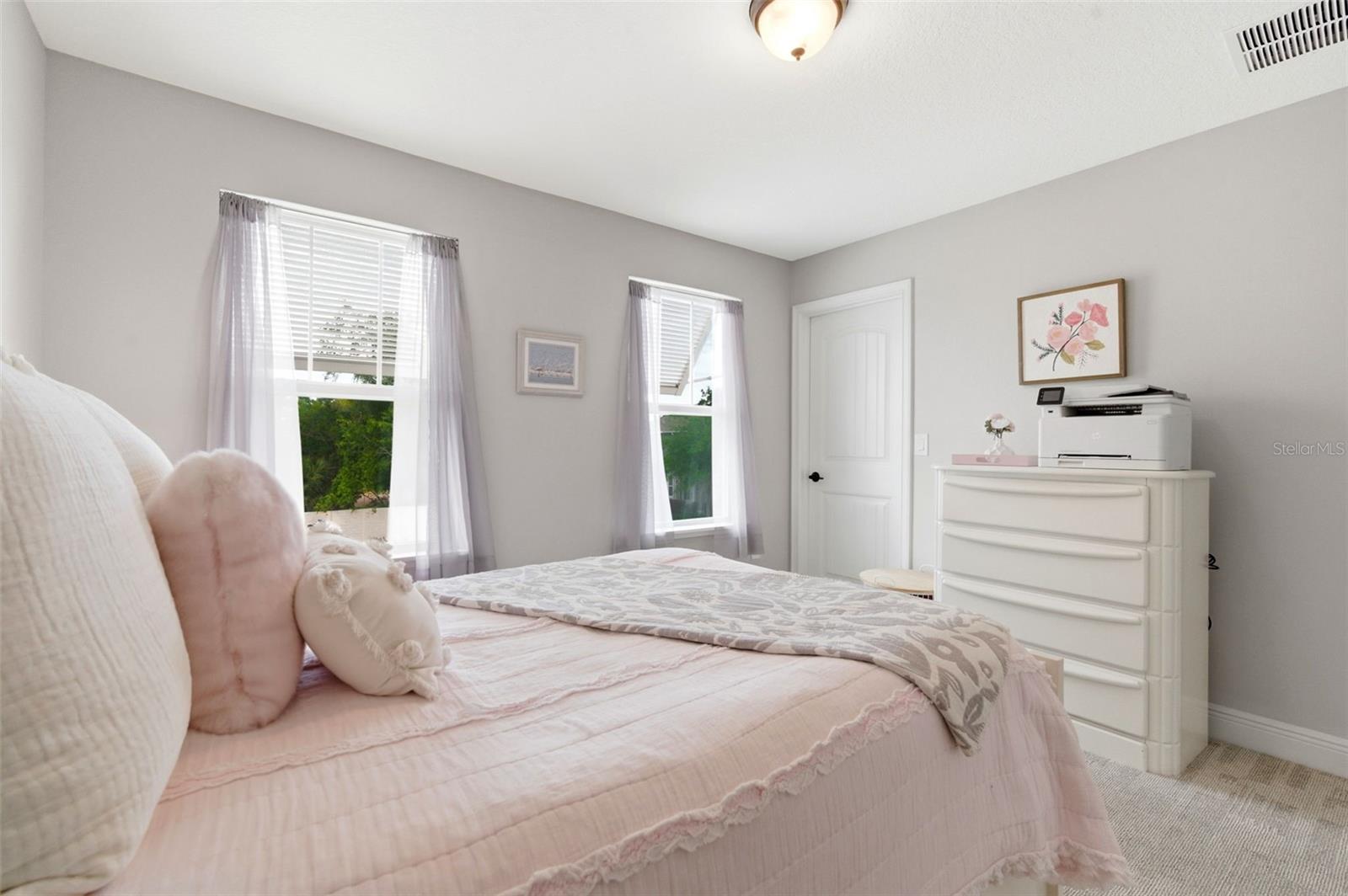 Image 22 of 51 For 1004 Mango Court