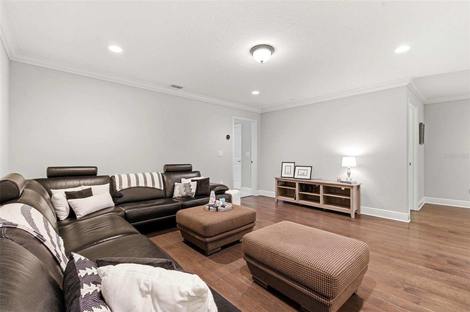 Image 27 of 51 For 1004 Mango Court