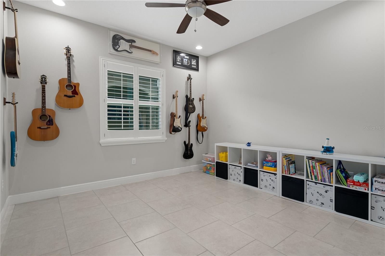 Image 32 of 97 For 30351 Tristania Court