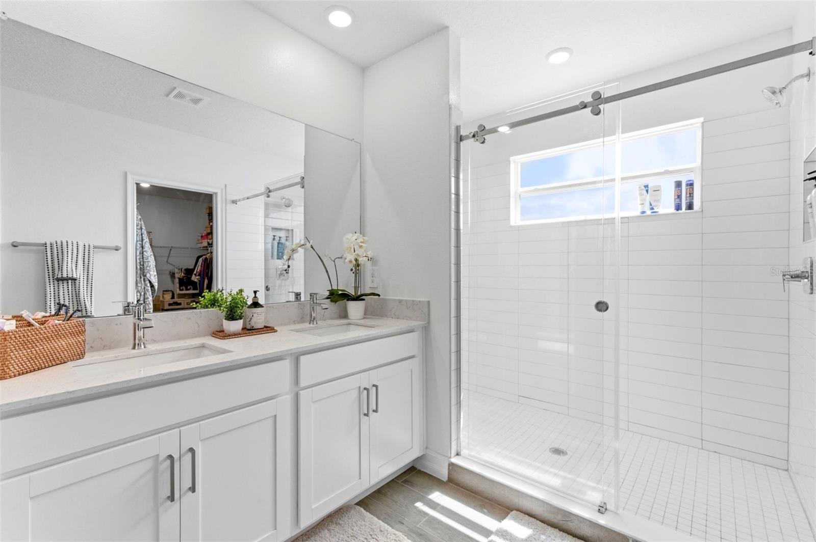 Image 34 of 79 For 11509 72nd Place E