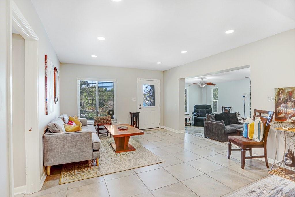 Image 12 of 31 For 6703 River Boulevard