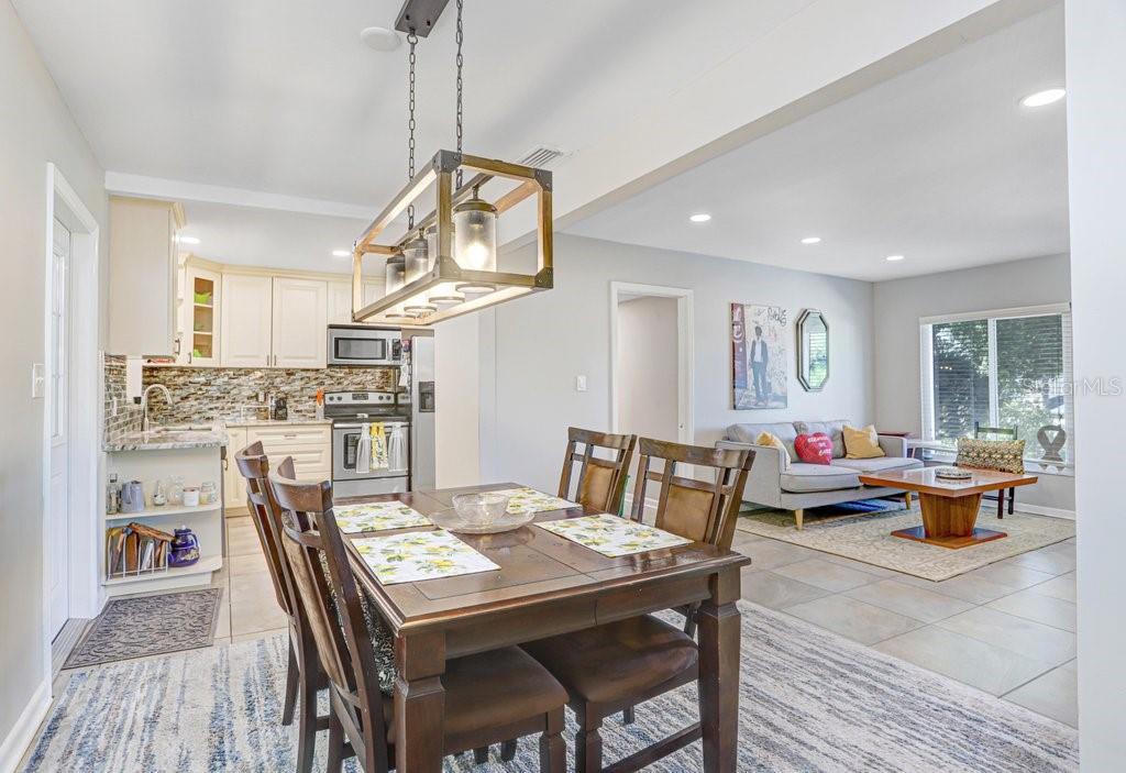 Image 14 of 31 For 6703 River Boulevard