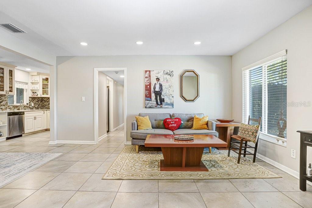 Image 15 of 31 For 6703 River Boulevard