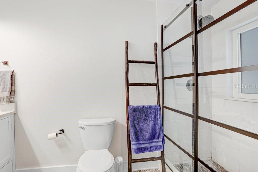 Image 20 of 31 For 6703 River Boulevard