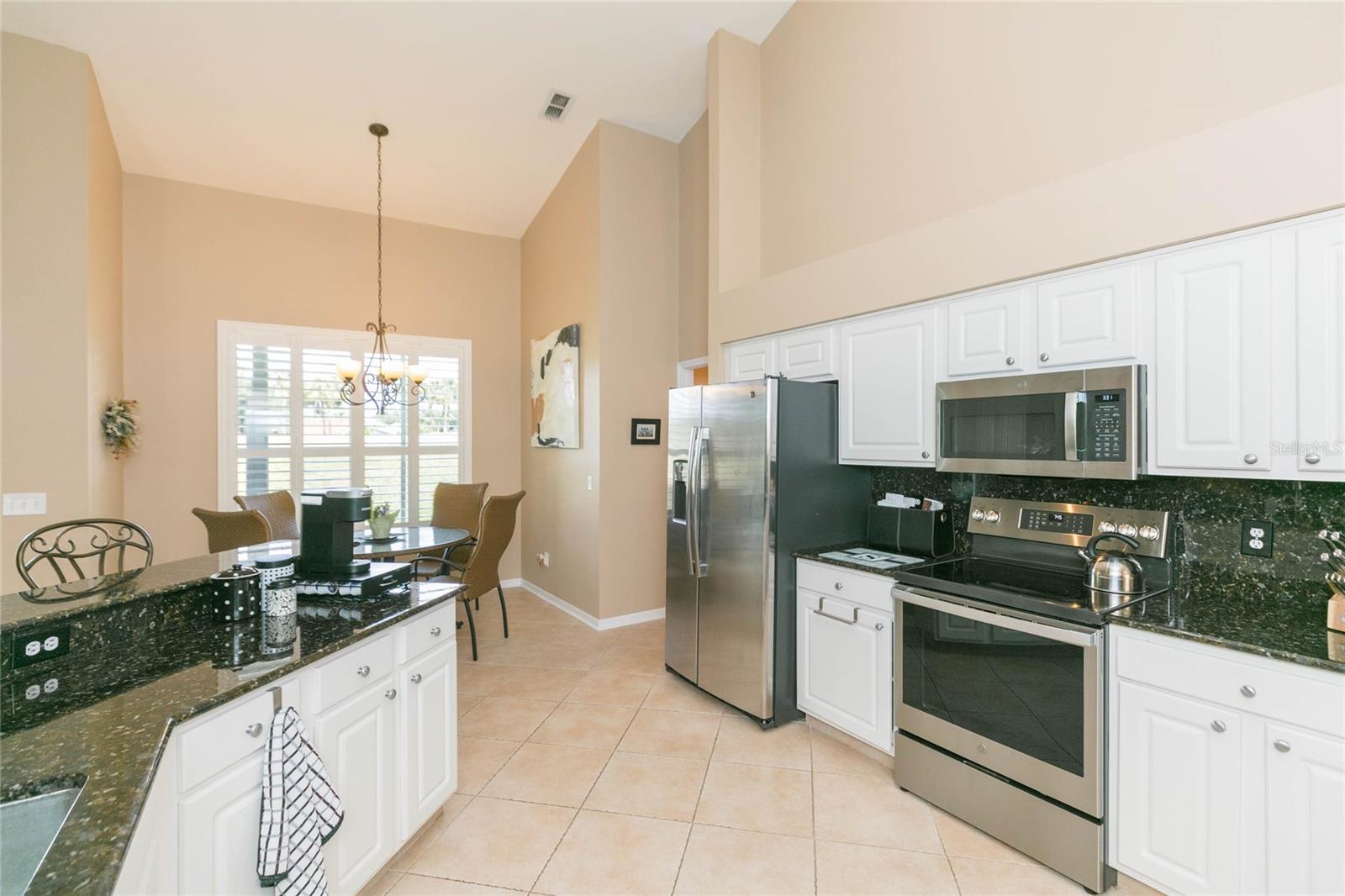 Image 15 of 56 For 3516 Shadowood Drive