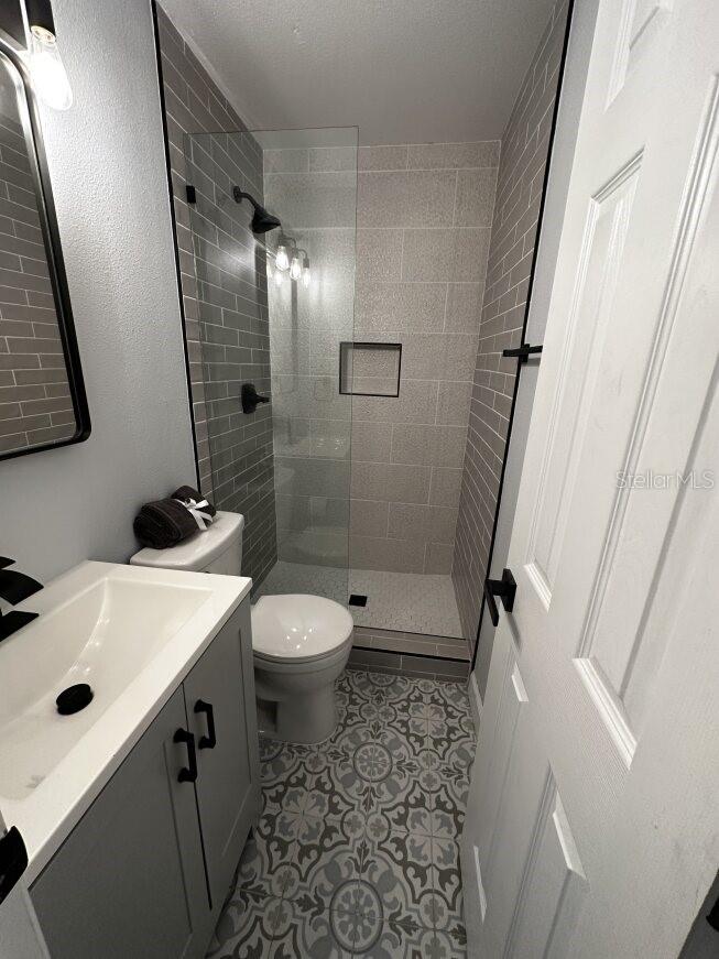 Image 12 of 21 For 121 18th Avenue N