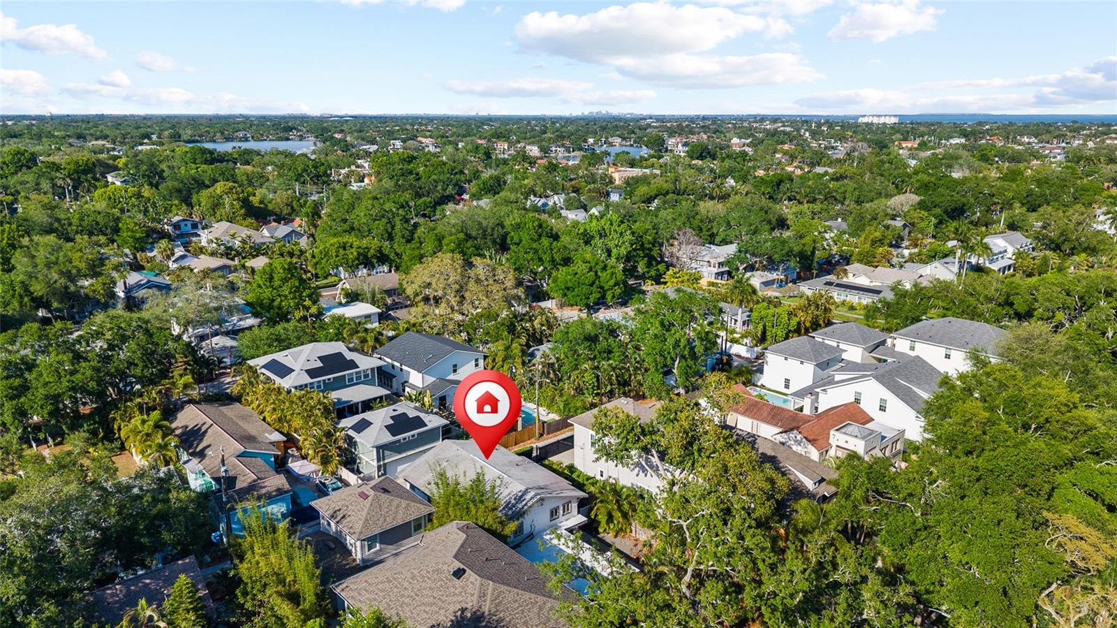 Image 6 of 21 For 121 18th Avenue N