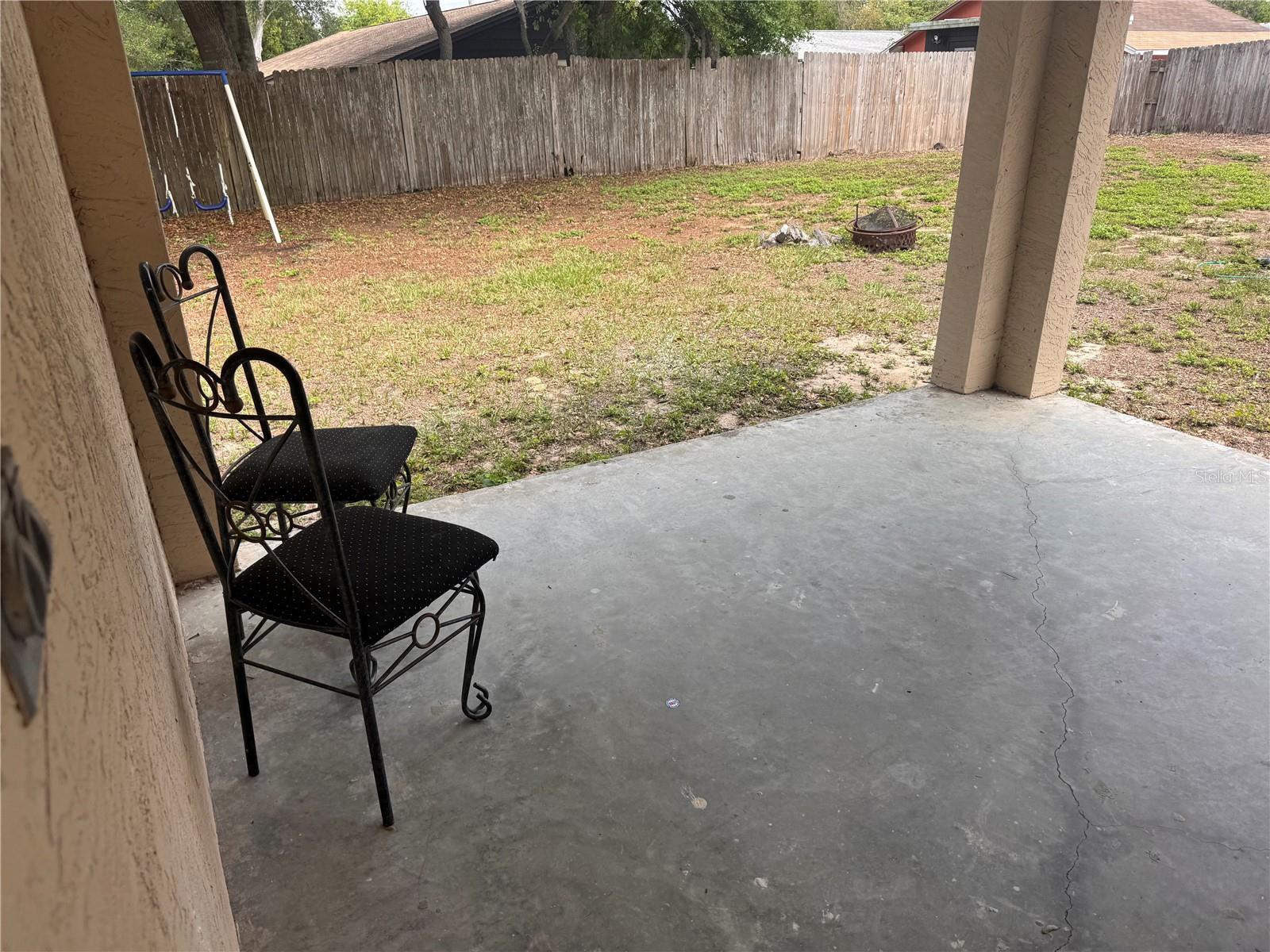 Image 15 of 16 For 1125 Rohe Street B