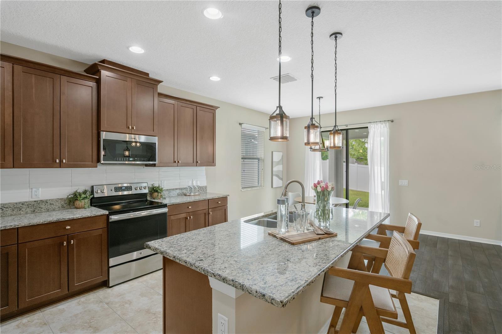 Image 14 of 38 For 11450 Amapola Bloom Court