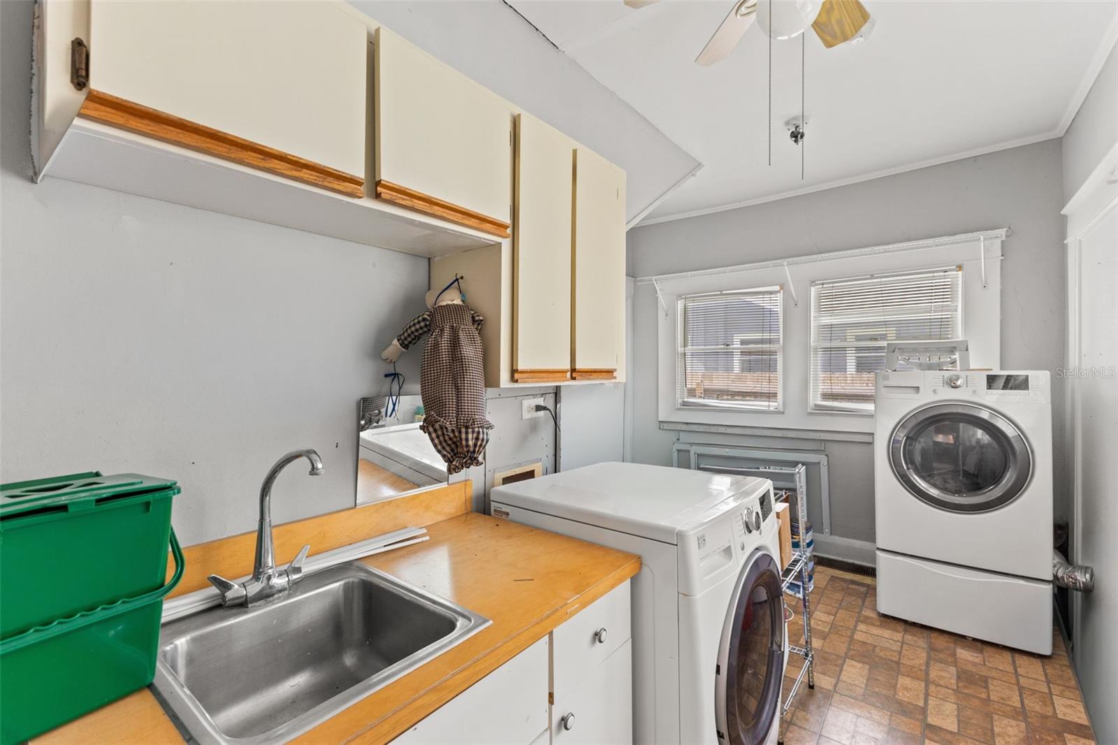 Image 30 of 45 For 5101 Seminole Avenue