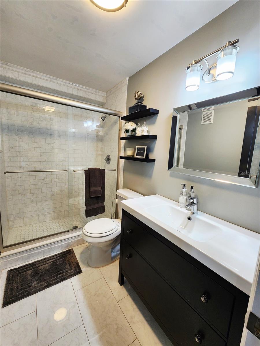 Image 12 of 24 For 4651 1st Street Ne 306