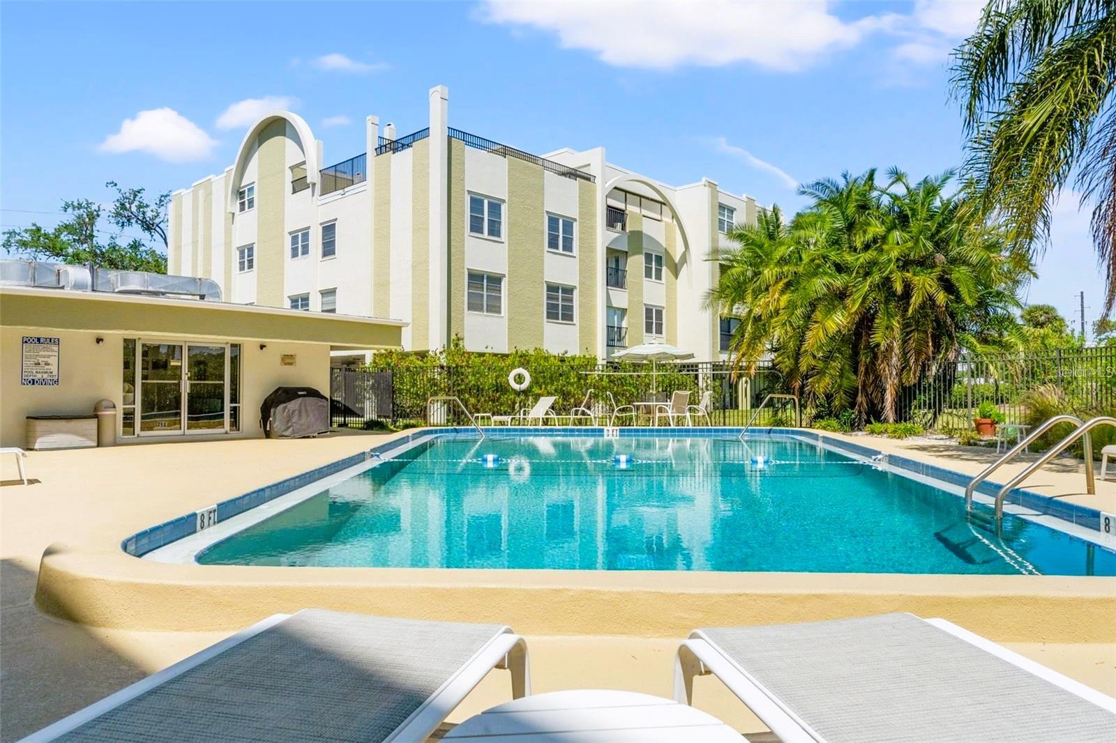 Image 18 of 24 For 4651 1st Street Ne 306