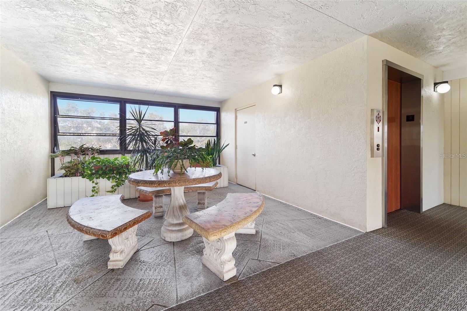 Image 21 of 24 For 4651 1st Street Ne 306