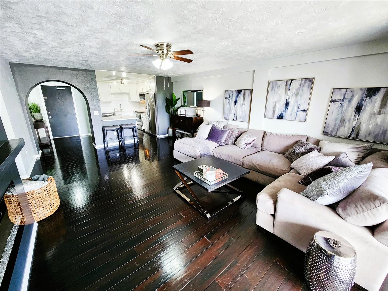 Image 7 of 24 For 4651 1st Street Ne 306