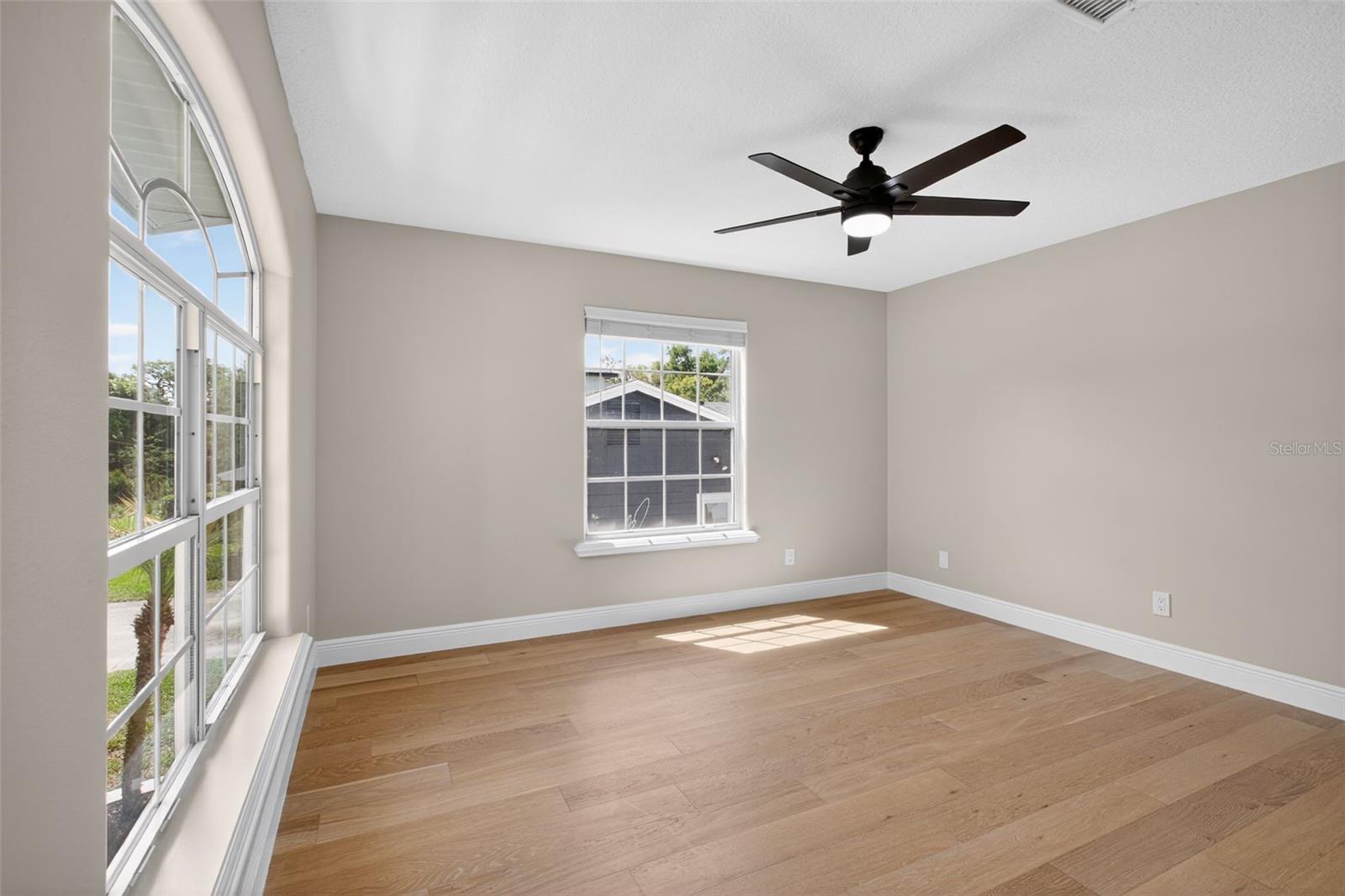 Image 13 of 60 For 1002 Oakdale Street