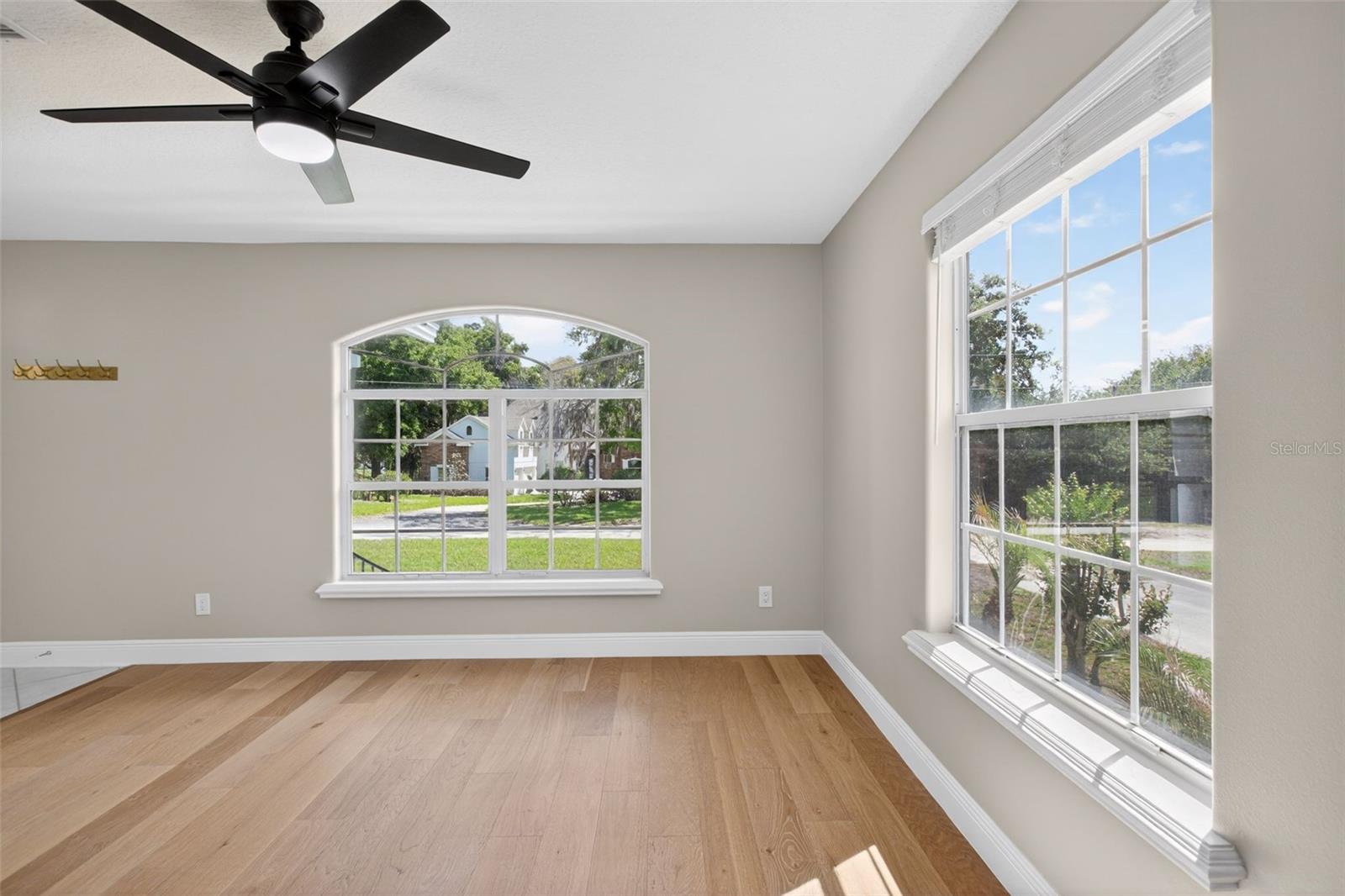 Image 15 of 60 For 1002 Oakdale Street